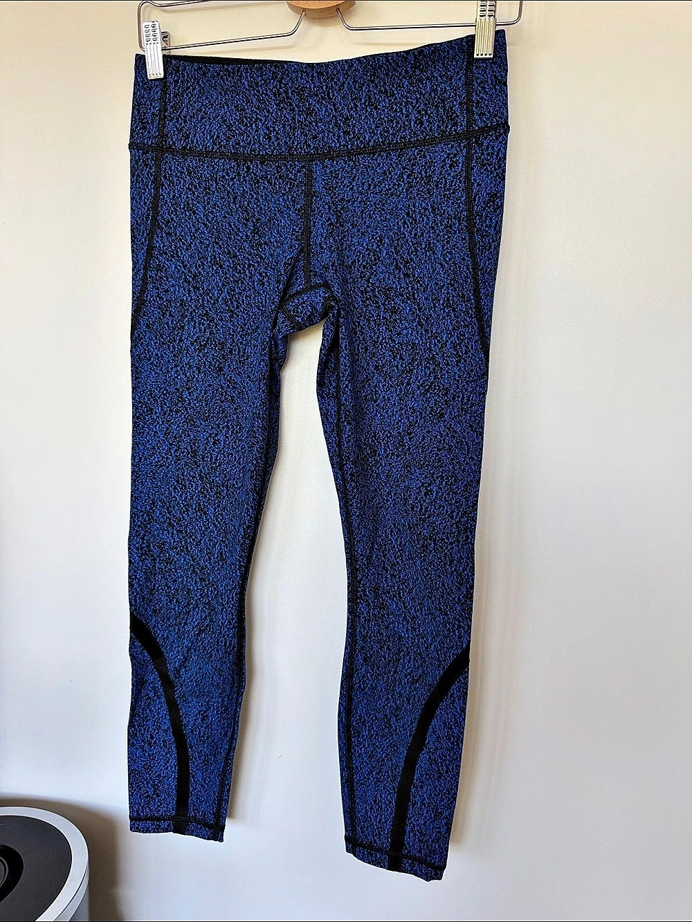 Lululemon Rain-On Train-On Tight Leggings Blue & Black
